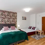 Sleepway Apartments - English Dream z parkingiem
